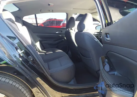 2021 Nissan Altima Sv Intelligent Awd z USA, uszkodzony, nr VIN 1N4BL4DW0MN405098